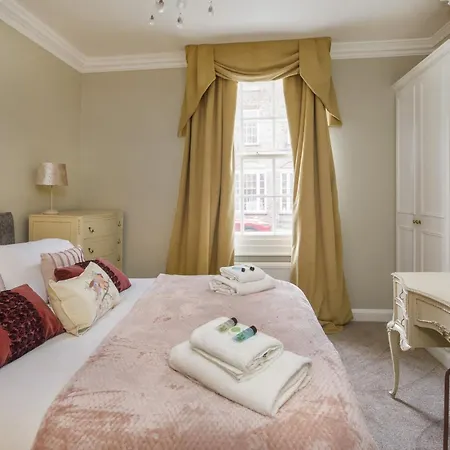 Lodge St Wilfrid's Court *