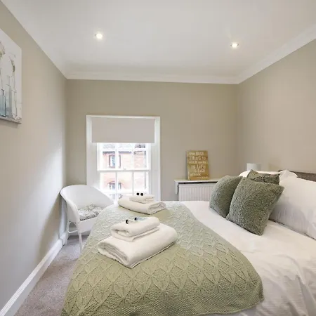 Lodge St Wilfrid's Court *